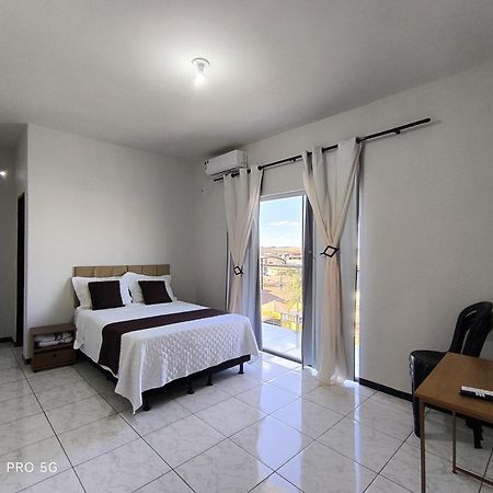 Hotel Almeida Correntina Bagian luar foto